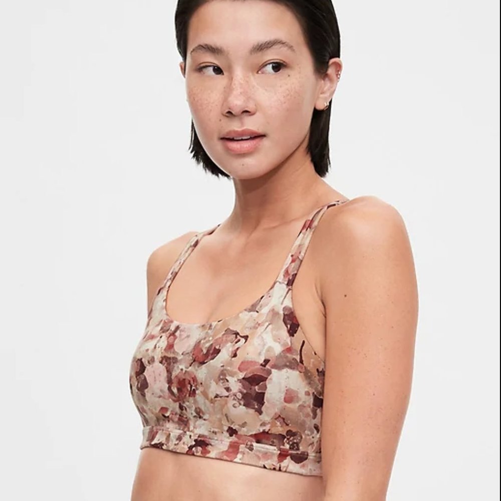 GapFit Eclipse Support Strappy Sports Bra Sz M